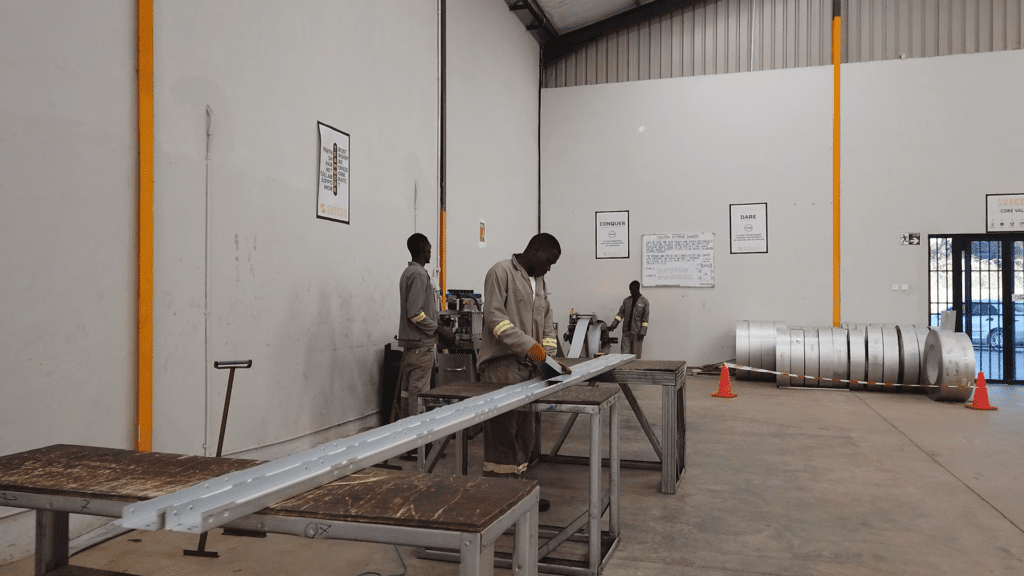 Suscon workers printing light steel frame